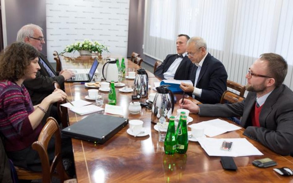 Uczestnicy debaty: (od lewej) Agata Dąmbska, współzałożycielka Forum Od-nowa; Andrzej Porawski, dyre