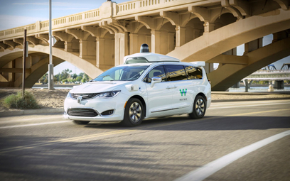 Google wypuszcza pierwsze robo-taksówki na ulice