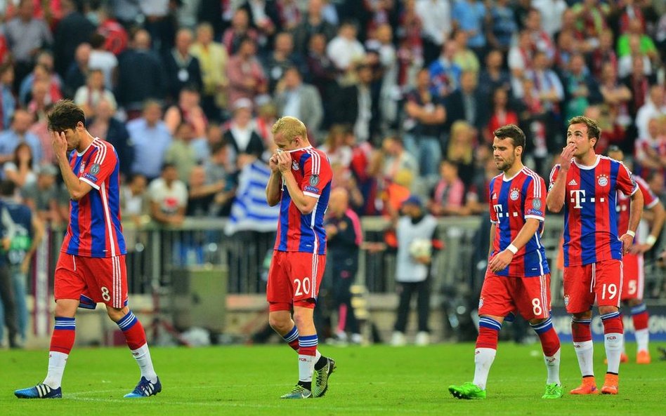 Ostatecznie jednak - mimo zwycięstwa 3:2 - piłkarze Bayernu schodzili z boiska w minorowych nastroja