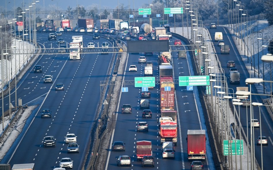Największą kategorią aktywów finansowanych przez firmy leasingowe pozostają pojazdy