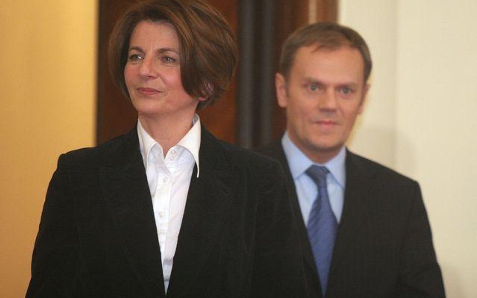 Minister Julia Pitera i Donald Tusk