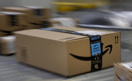 Paczkomaty Amazonu dodatkową usługą w apartamentowcach