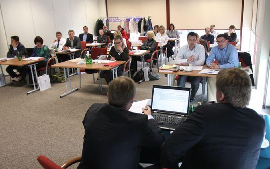 Zorganizuj szkolenia pracowników na koszt Unii
