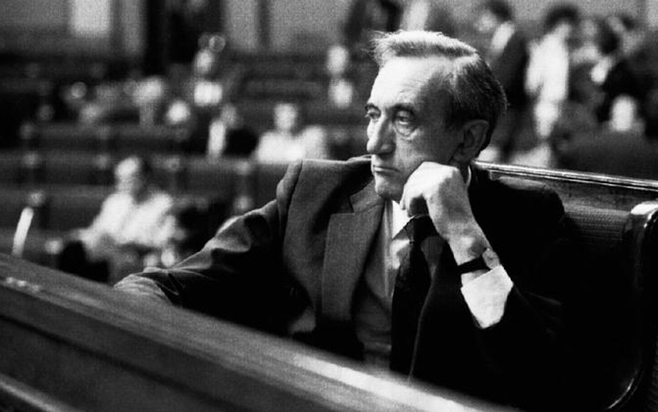 Zmarły rok temu Tadeusz Mazowiecki stał się symbolem demokratycznych przemian i wysokich standardów 