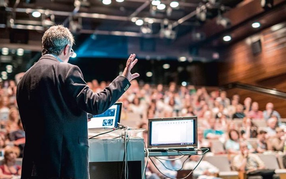 Na jesień planowanych jest wiele konferencji i kongresów odwołanych w ostatnim roku