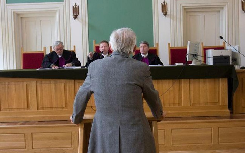 Zagraniczni biegli dostaną więcej za opinię dla sądu