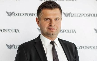 Piotr Bujak, główny ekonomista PKO BP, chwali rządowy pakiet 0 i jego wpływ na gospodarkę.