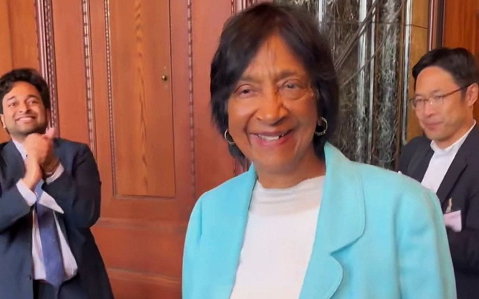 W pierwszej reakcji na ogłoszenie, że jest tegoroczną laureatką Pokojowej Nagrody Nobla, Navi Pillay