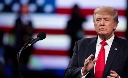 Donald Trump zgromadził już dzięki zbiórkom 100 mln dolarów, znacznie więcej niż inni republikanie r