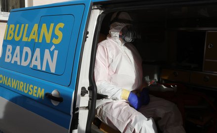 Według modelu z USA w Polsce jest ok. 44,5 tys. zakażeń na dobę