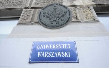 Uniwersytet Warszawski został powołany na mocy edyktu Aleksandra I z 19 listopada 1816 roku.