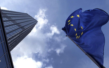Bruksela ponagla 10 krajów Unii do walki z praniem pieniędzy