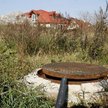 Przez nieprecyzyjne przepisy gminy żądają więcej za przyłączenie kanalizacji
