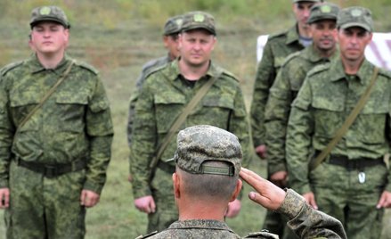 Podwójne obywatelstwo nie ochroni Rosjan przed poborem do wojska