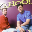 Założyciele Yahoo! David Filo (po lewej) i Jerry Yang, Santa Clara w Kalifornii, październik 1999 r.