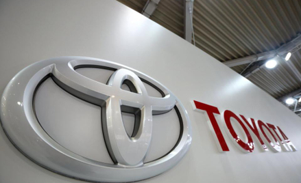 Toyota wznawia budowę fabryk