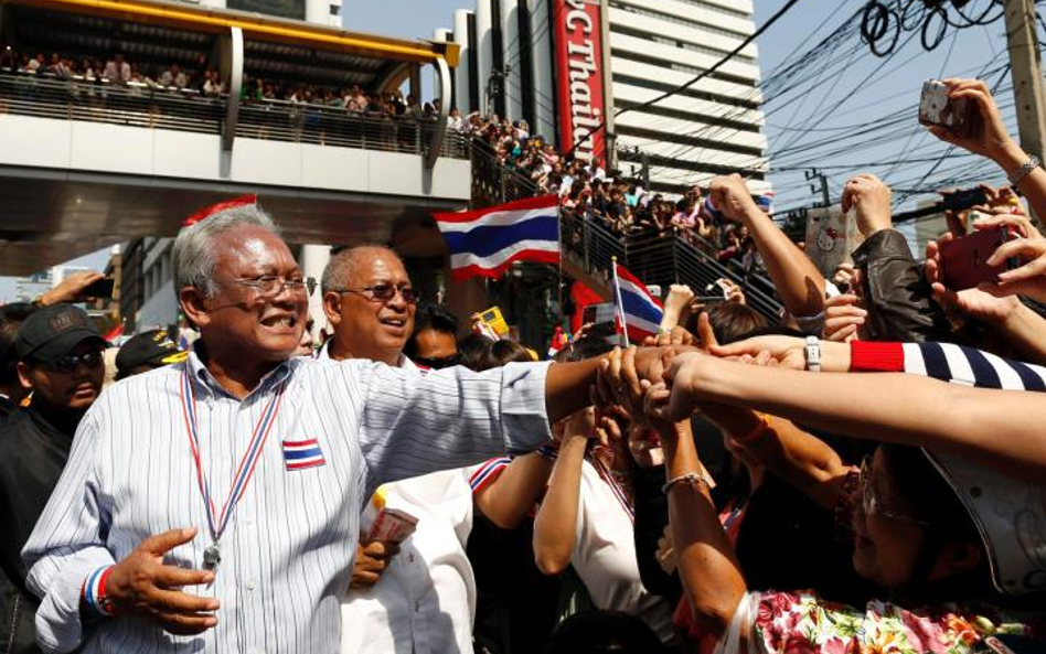 Suthep Thaugsuban stanął na czele elit Bangkoku przerażonych populizmem Shinawatrów