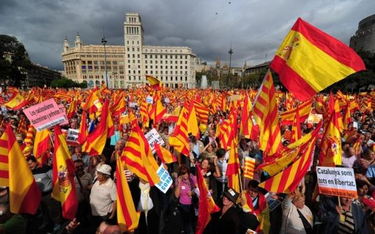 W Barcelonie manifestują zwolennicy jedności Hiszpanii