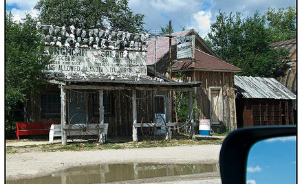 Longhorn Saloon na Main Street w Scenic Dakota. Fot. swanksalot