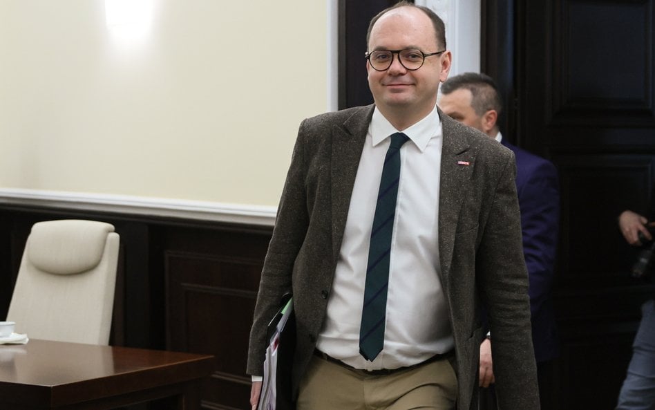 Będziemy chcieli zaproponować rozwiązanie, które zakładałoby, że te najniższe świadczenia byłyby wyp