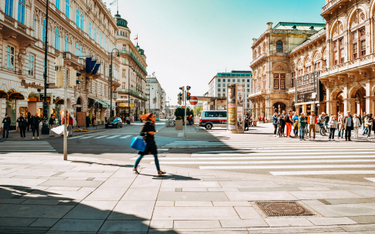 Najlepsze miasto do życia na świecie wraca na szczyt rankingu. Warszawa spada