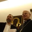 Abp Józef Michalik z Tomaszem Krzyżakiem podczas prezentacji biografii hierarchy, październik 2015 r