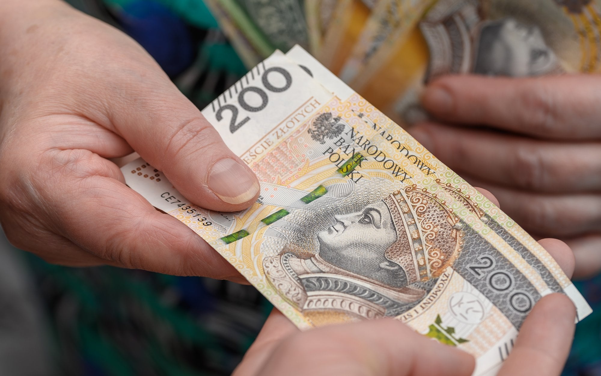 Znacznie wyższe emerytury dla jednej grupy kobiet. ZUS przeliczy świadczenia