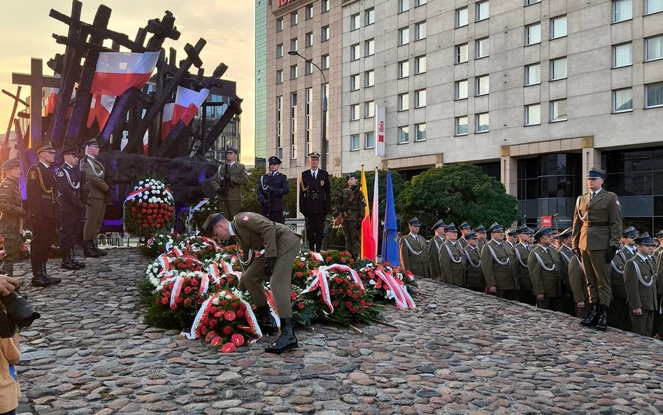 Uroczystości pod Pomnikiem Poległym i Pomordowanym na Wschodzie rozpoczną się o godzinie 17:00.
