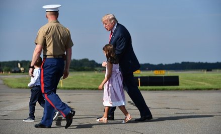 Donald Trump odpoczywa trzy razy częściej niż Barack Obama