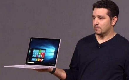 Surface Book ma konkurować z komputerami przenośnymi Apple’a