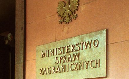 Usunięci z MSZ, bo złożyli prawdziwe oświadczenia lustracyjne