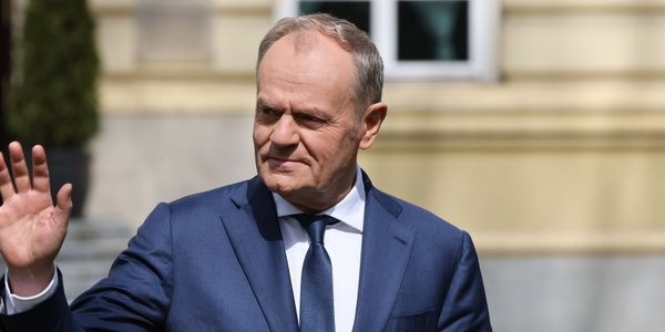 Sondaż: Polacy ufają bardziej rządowi, niż opozycji