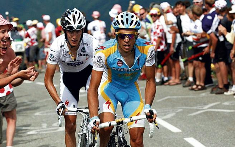 Alberto Contador przed Andym Schleckiem. W Pirenejach ci kolarze stoczą walkę o zwycięstwo