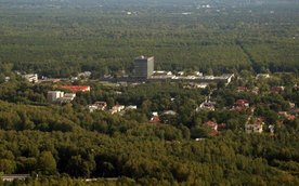 Jedną z najbardziej znanych instytucji działających na terenie Wawra jest Centrum Zdrowia Dziecka