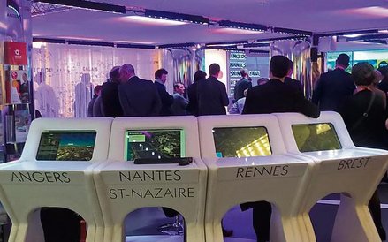 Francuskie stoisko przyciągało nowoczesną aranżacją