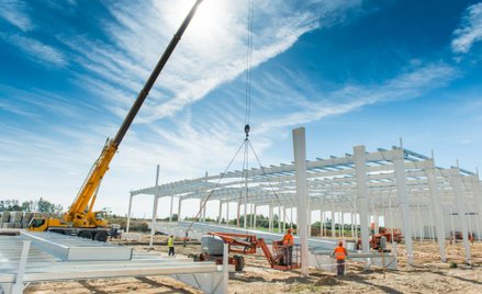 Odwrotne obciążenie pułapką dla producentów konstrukcji stalowych