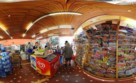 W mniejszym stopniu wyższa inflacja jest związana z drożejącą żywnością. Zdaniem analityków, jej cen