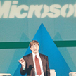Bill Gates, ówczesny dyrektor generalny Microsoftu, na „Inside Track 95” w NEC promuje system operac