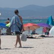 Podczas gdy mieszkańcy niezwiązani z turystyką protestują przeciwko zbyt dużej liczbie turystów, hot