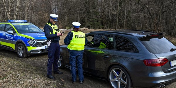 Zajeżdżanie drogi, spychanie z pasa, pyskówki, bójki. Kierowcy mają tego dość