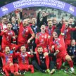 Radość zawodników reprezentacji Polski ze zdobycia brązowego medalu mistrzostw Europy w ampfutbolu