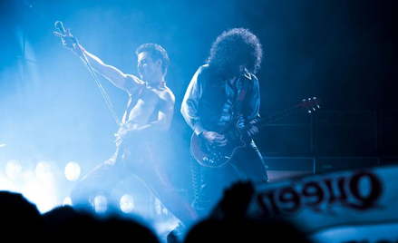 Rami Malek jako Freddie Mercury i Gwilym Lee (Brian May) w „Bohemian Rhapsody”