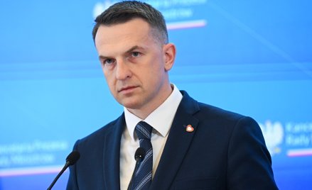 Rzecznik rządu Adam Szłapka po posiedzeniu Rady Ministrów w siedzibie KPRM w Warszawie