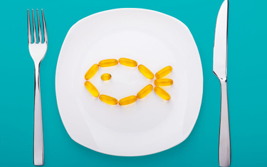 Naturalnym źródłem nienasyconych kwasów tłuszczowych omega-3 są tłuste ryby morskie: łosoś, makrela,