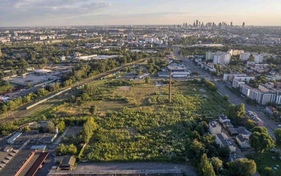 Na początku XX wieku obszar ten funkcjonował jako przemysłowe przedmieścia Warszawy, a dziś to atrak