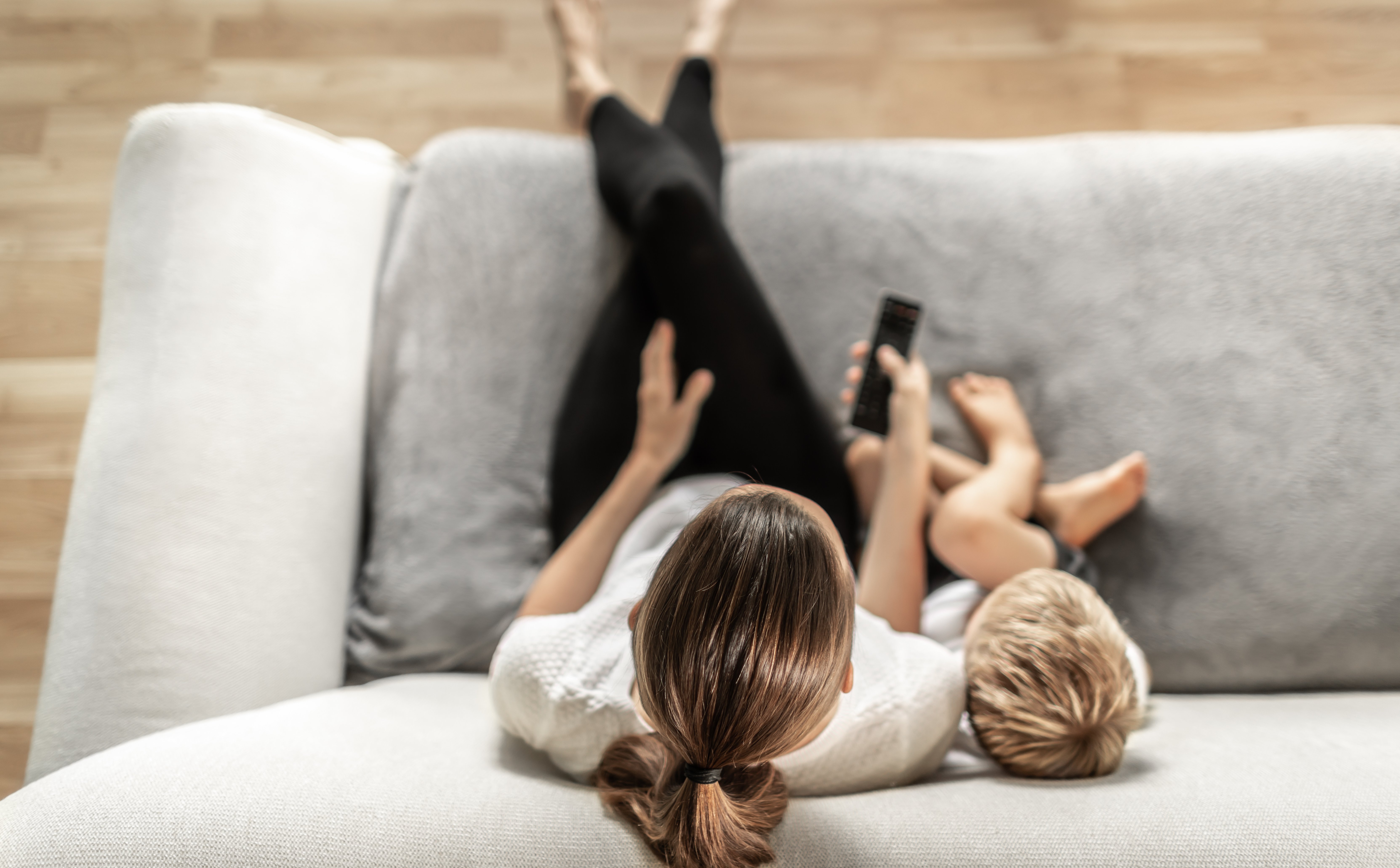 Po obejrzeniu takich reklam dzieci zjadały o 130 kalorii więcej. Wystarczyło 5 minut