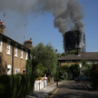 Pożar apartamentowca Grenfell Tower w Londynie. Matka wyrzuciła dziecko z 10. piętra