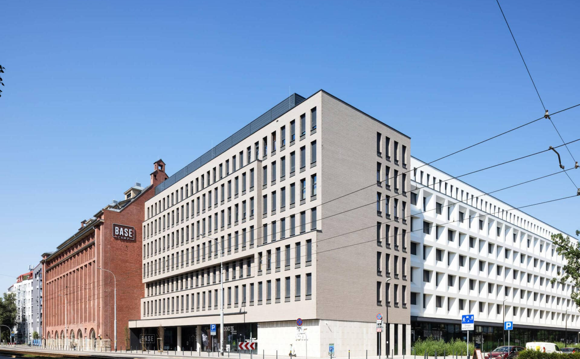 Dom studencki Basecamp we Wrocławiu w nowych rękach