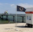 Nowa flaga pojawiła się w tym roku na plaży w nadbałtyckim kurorcie Sierksdorf.