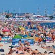 „Mamy najazd Hunów” – pisała o Polakach przyjeżdżających „za 500+” nad polskie morze Anna Szulc w „N